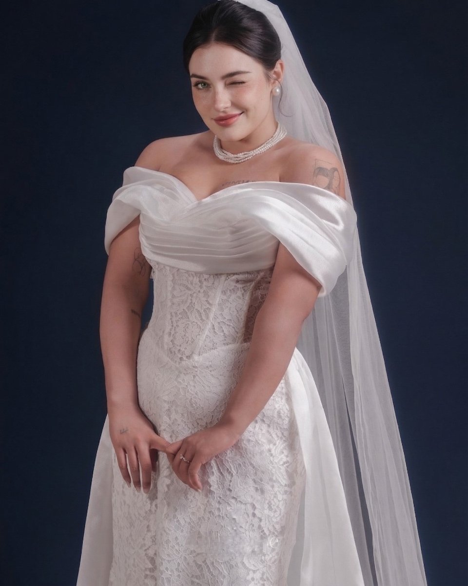 Elegant Plus Size Off-the-Shoulder Lace Corset Wedding Dress – SilqueBridal