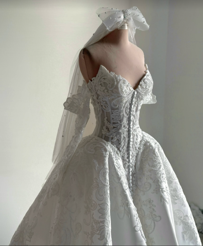 Full Glitter Ball Gown Wedding Dress – Strapless Luxury Bridal Gown – SilqueBridal
