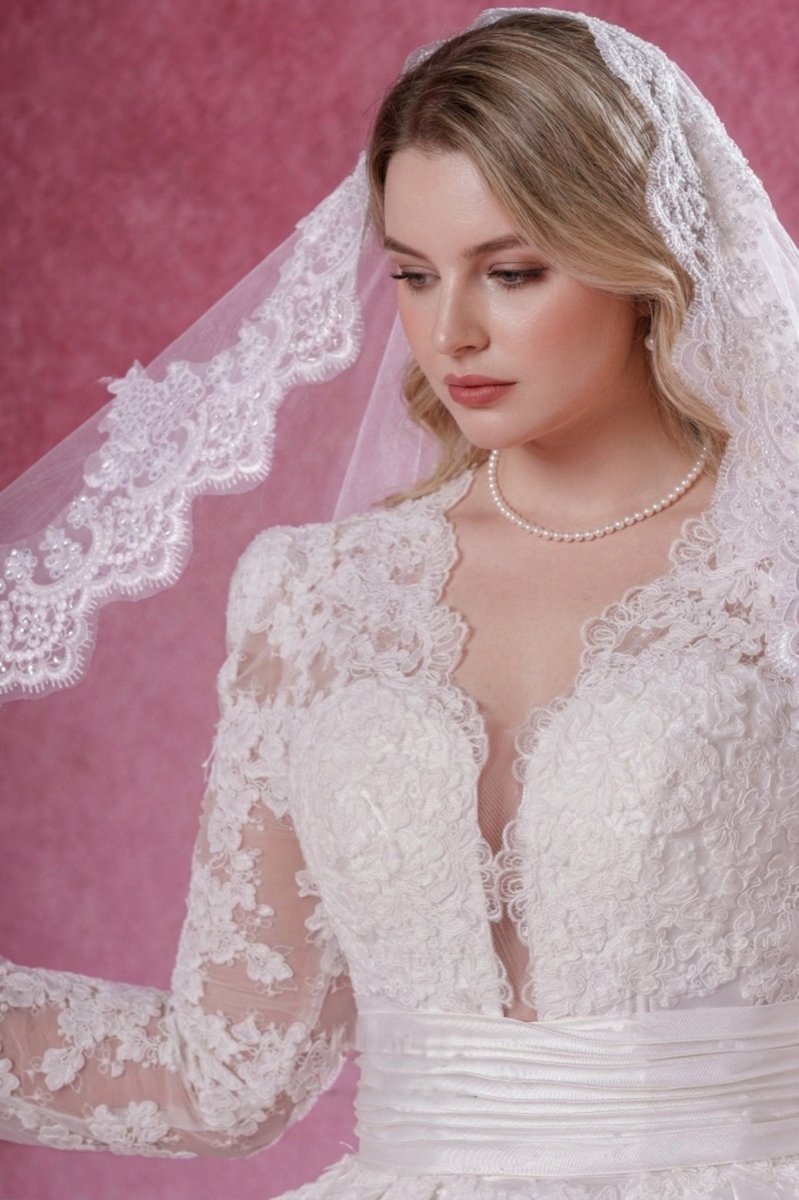 princess long sleeve ball gown wedding dresses Long Sleeve Lace Ball Gown Wedding Dress V Neck Elegant Princess Bridal Gown