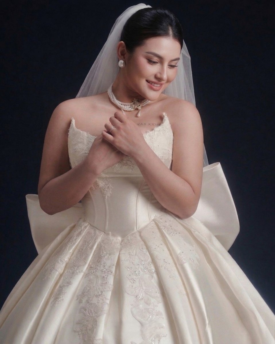 Plus Size Ball Gown Wedding Dress Satin Corset Princess Bridal Gown – SilqueBridal