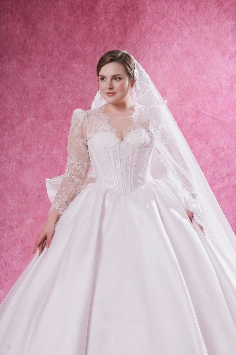 modest corset dress Plus Size Long Sleeve Ball Gown Wedding Satin Bridal Gown Women's Sexy Bodycon Deep Elegant Prom dress Line Bridal Gown Size:FR 50 - Preorder